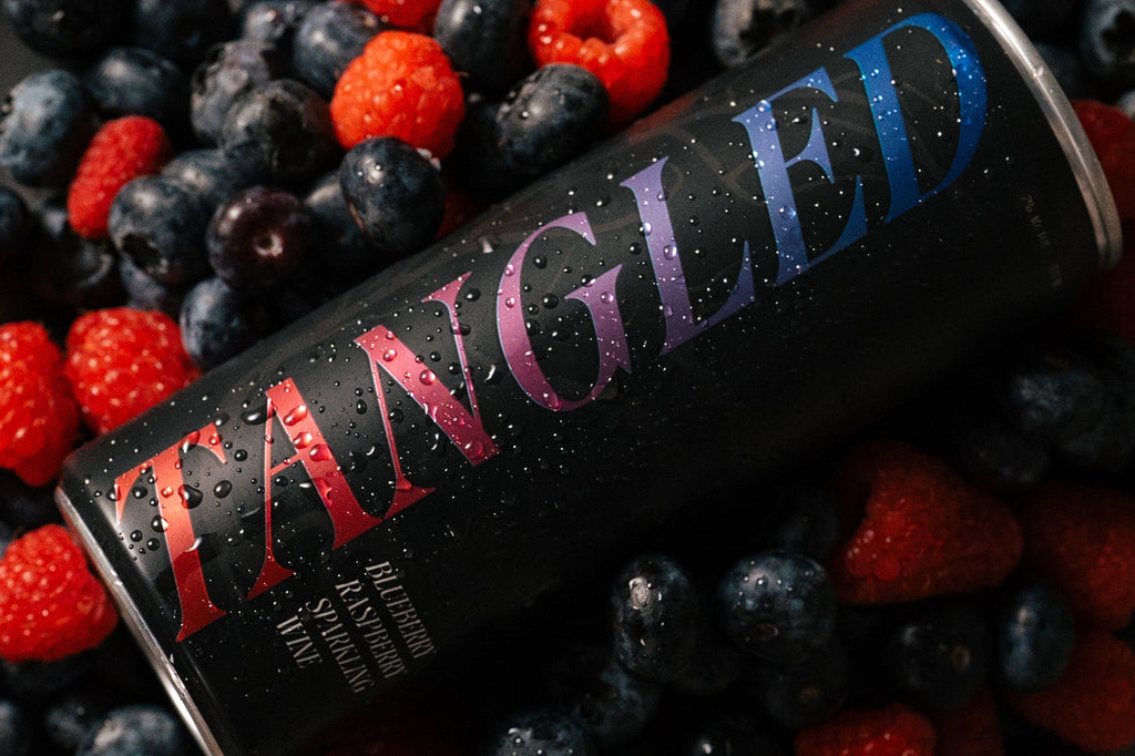 Canned Blueberry Raspberry Sparkling Wine | Tanglewood Winery